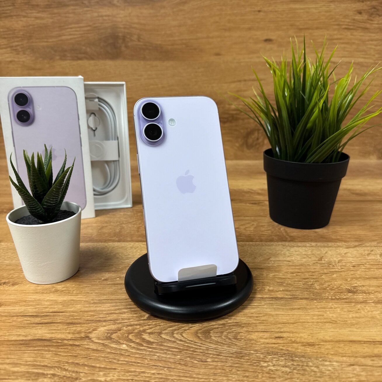 Apple iPhone 17 256GB Lavender | 100% Battery | A+ | Ekspozicinis Apple iPhone 17 256GB Lavender | 100% Battery | A+ | Ekspozicinis