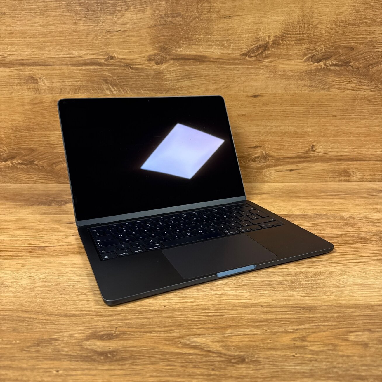 Apple MacBook Air 13.6" M3 (2024)  | 8GB/256GB | 8C CPU/8C GPU | 87% battery | B | Midnight | Atnaujintas 2