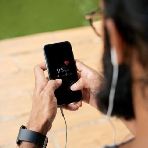 „Sony Xperia 1 VII“: Nauja Inovacijų Era – Išsamus Palyginimas su „Xperia 1 V“